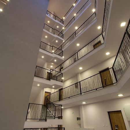 Lina - Pg, Moraca River Apartment Podgorica Exteriör bild