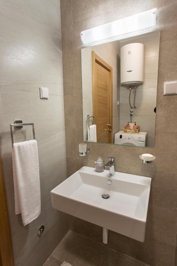 Lina - Pg, Moraca River Apartment Podgorica Exteriör bild